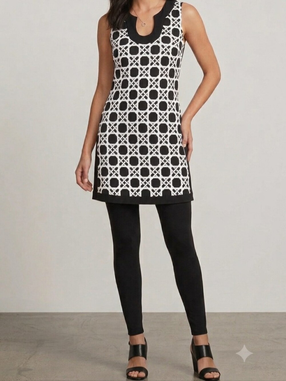 WHBM Small Black White Geometric Tunic Sleeveless Stretch NWOT